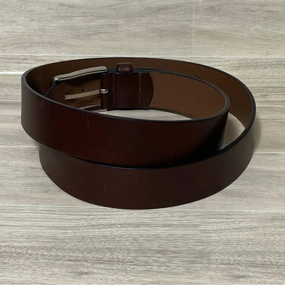 ALLEN EDMONDS / Mens Italian Calf Skin Brown Leather Belt Size 44